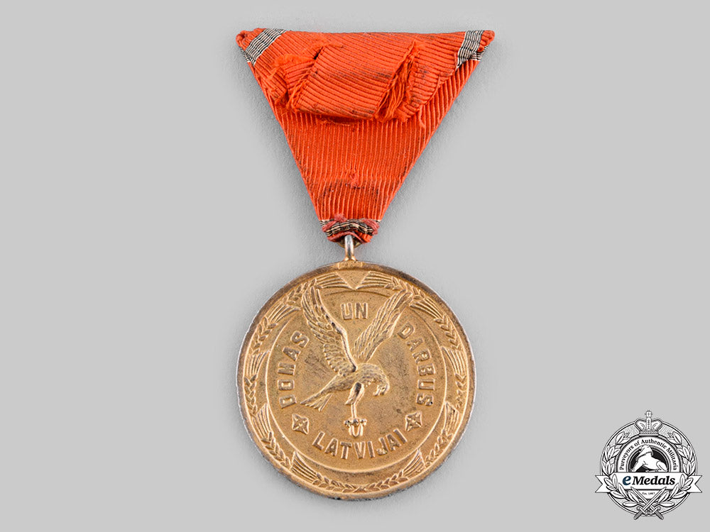 latvia._a_medal_of_honour_of_the_cross_of_recognition,_iii_class,_c.1940_ci19_1665_1