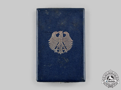 germany,_federal_republic._a_commander_cross_of_the_order_of_merit_of_the_federal_republic_of_germany,_with_case,_by_steinhauer&_lück_ci19_1667