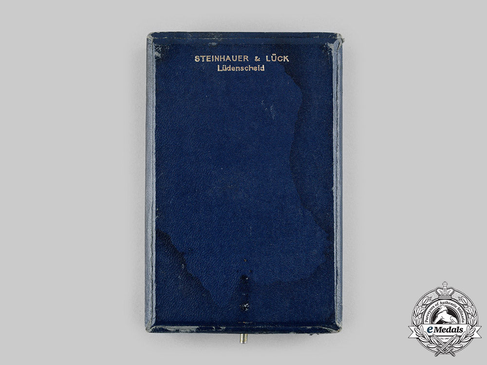 germany,_federal_republic._a_commander_cross_of_the_order_of_merit_of_the_federal_republic_of_germany,_with_case,_by_steinhauer&_lück_ci19_1670