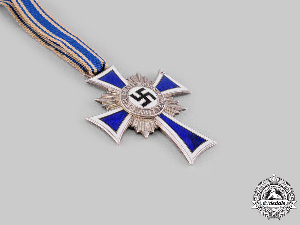 germany,_third_reich._an_honour_cross_of_the_german_mother,_silver_grade,_with_miniature_ci19_1767