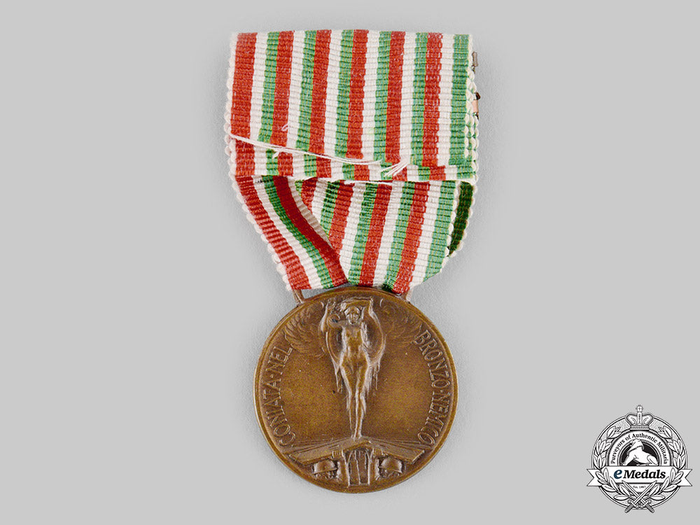 italy,_kingdom._a_medal_for_the_italian-_austrian_war1915-1918_ci19_1992