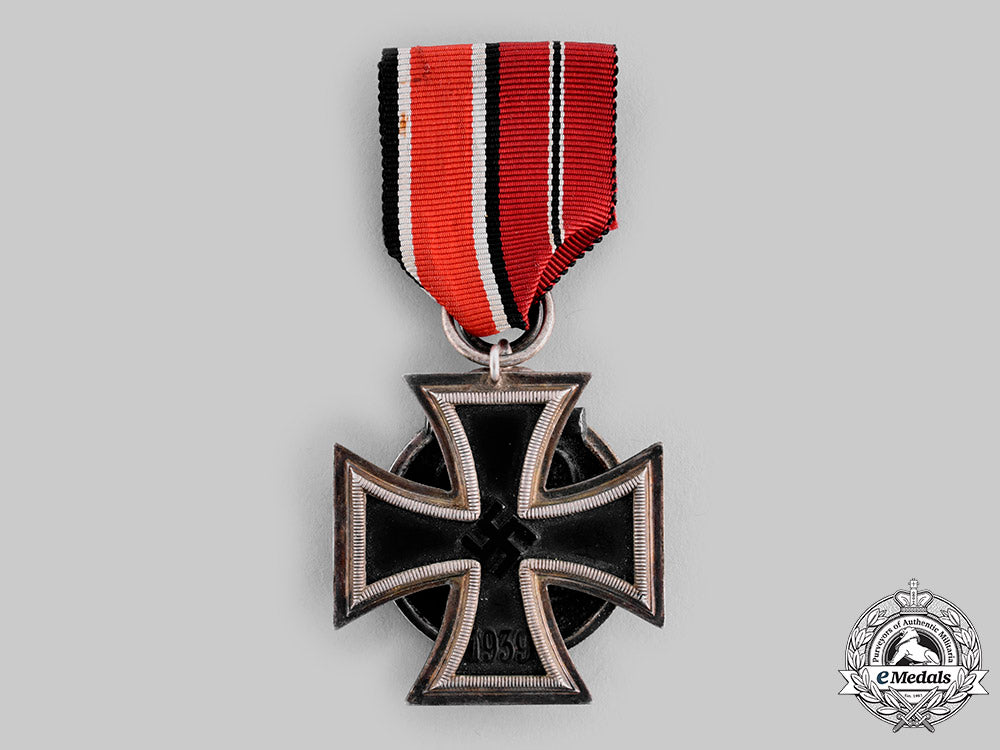 germany,_wehrmacht._a_pair_of_medals,_with_unique_custom_ribbon_ci19_1992_1_2