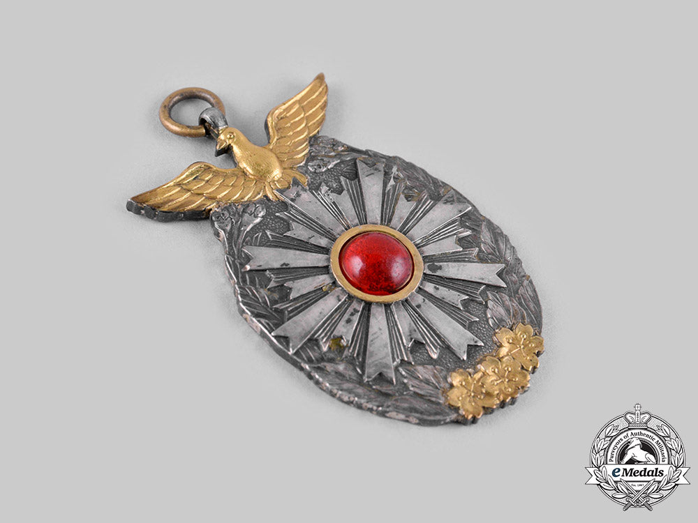 japan,_empire._a_rare_presentation_medal_to_major_general_charles_andrew_willou_ci19_2010_2_1_1_1