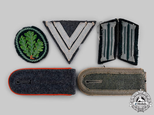germany,_wehrmacht._a_lot_of_wehrmacht_uniform_insignia_ci19_2026_1