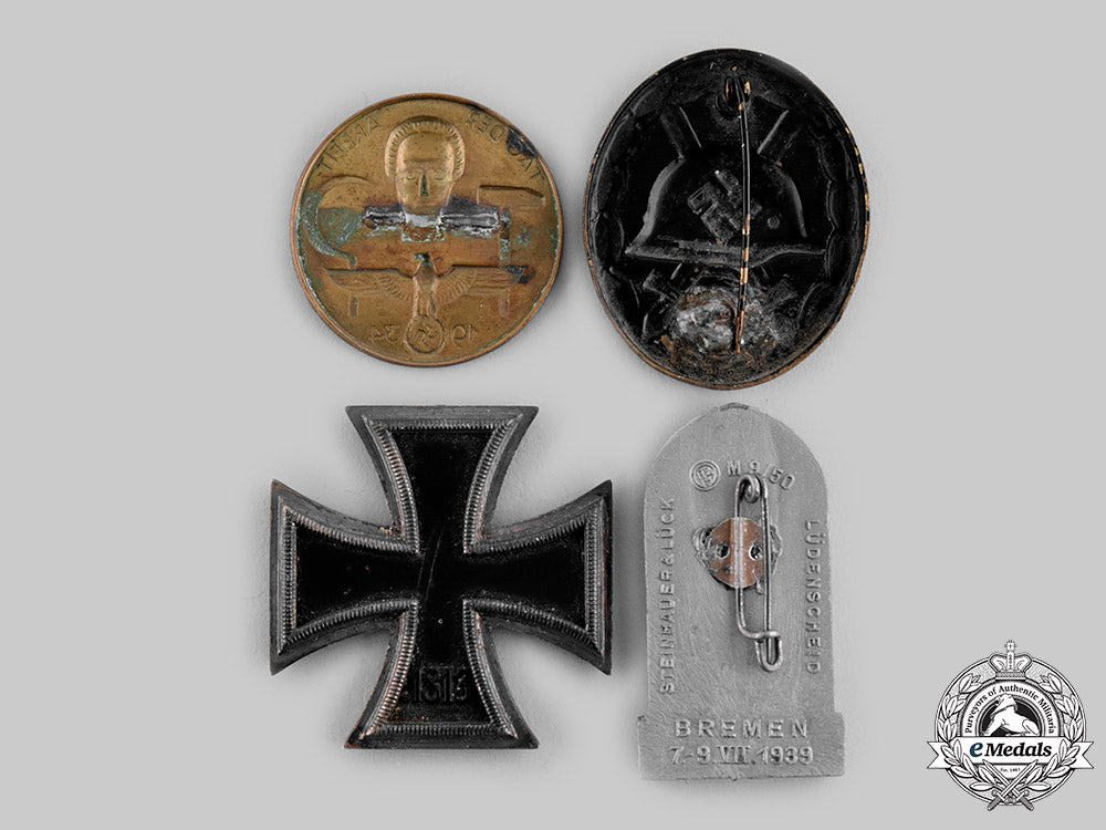 germany,_third_reich._a_lot_of_badges_and_medals_ci19_2029_1