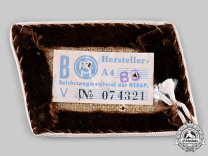 germany,_third_reich._a_lot_of_cloth_insignia_ci19_2111_1_1_1