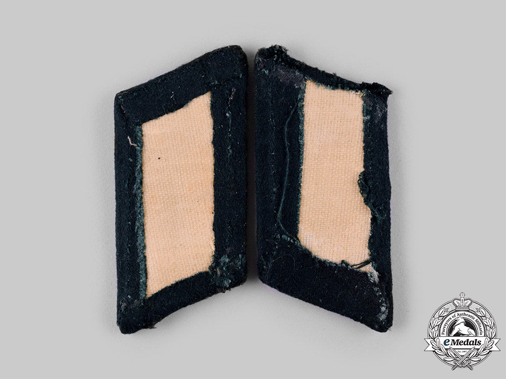 germany,_heer._a_lot_of_gebirgsjäger_uniform_insignia_ci19_2130