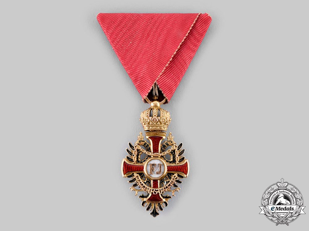 austria,_imperial._an_order_of_franz_joseph,_knight's_cross_in_gold_with_case,_by_v._mayer’s_söhne,_c.1890_ci19_2262_1