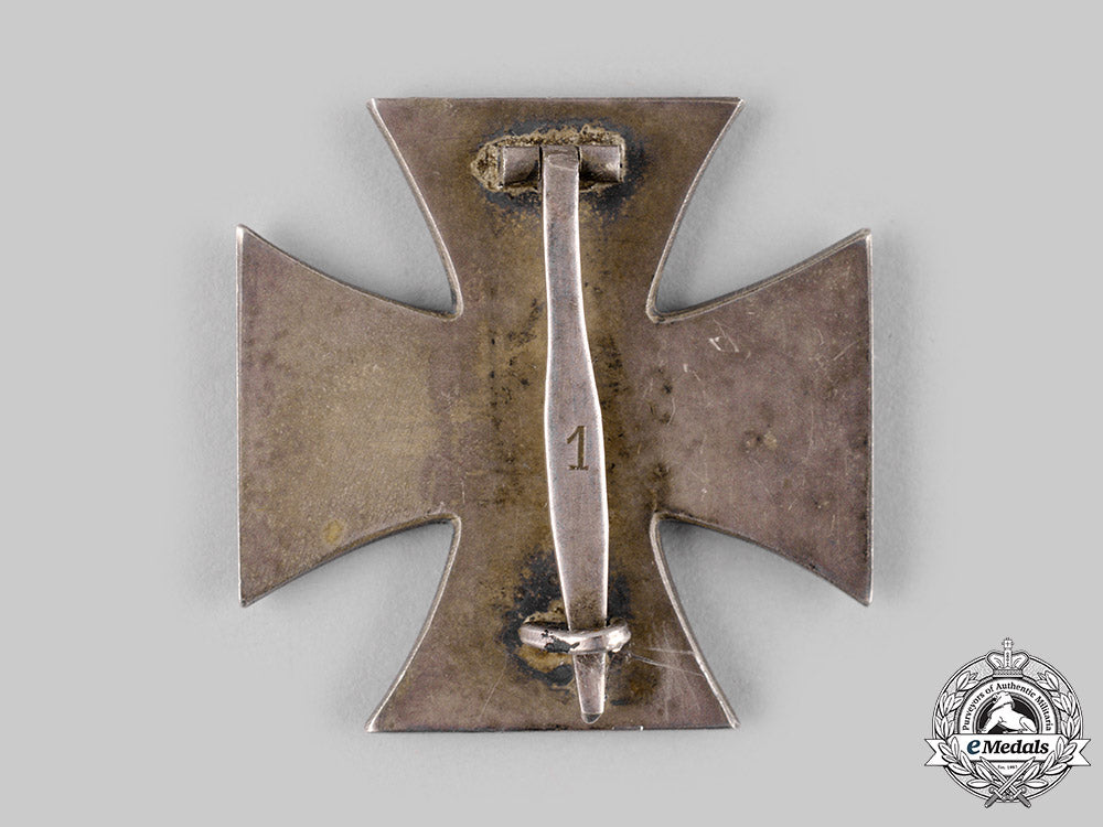 germany,_wehrmacht._a1939_iron_cross_i_class_with_case,_by_deschler&_sohn,_dietrich_maerz_collection_ci19_2269_3_1