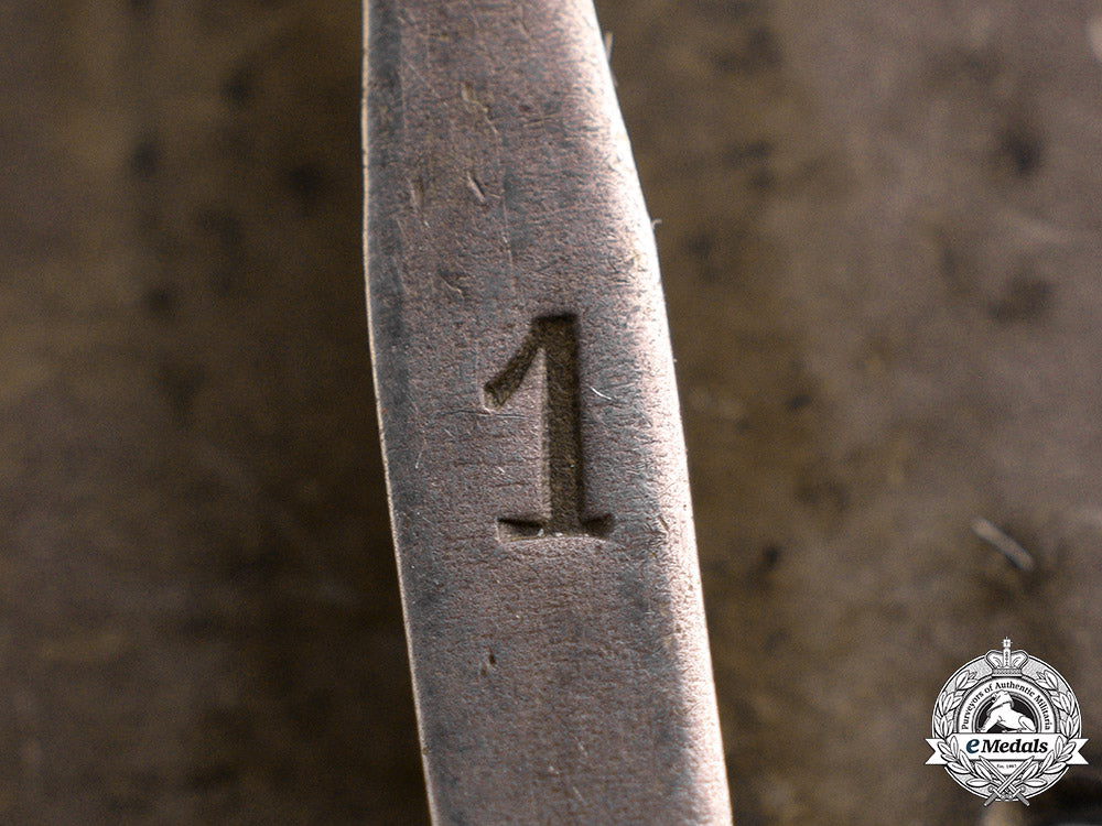 germany,_wehrmacht._a1939_iron_cross_i_class_with_case,_by_deschler&_sohn,_dietrich_maerz_collection_ci19_2271_3_1