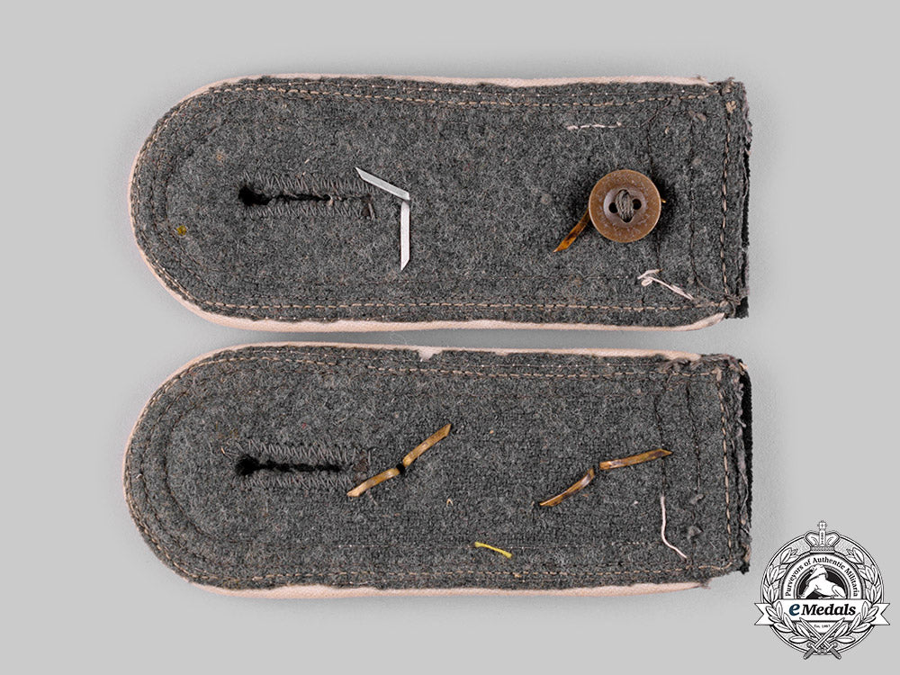 germany,_heer._a_set_of_infantry_oberfeldwebel_shoulder_straps_ci19_2319
