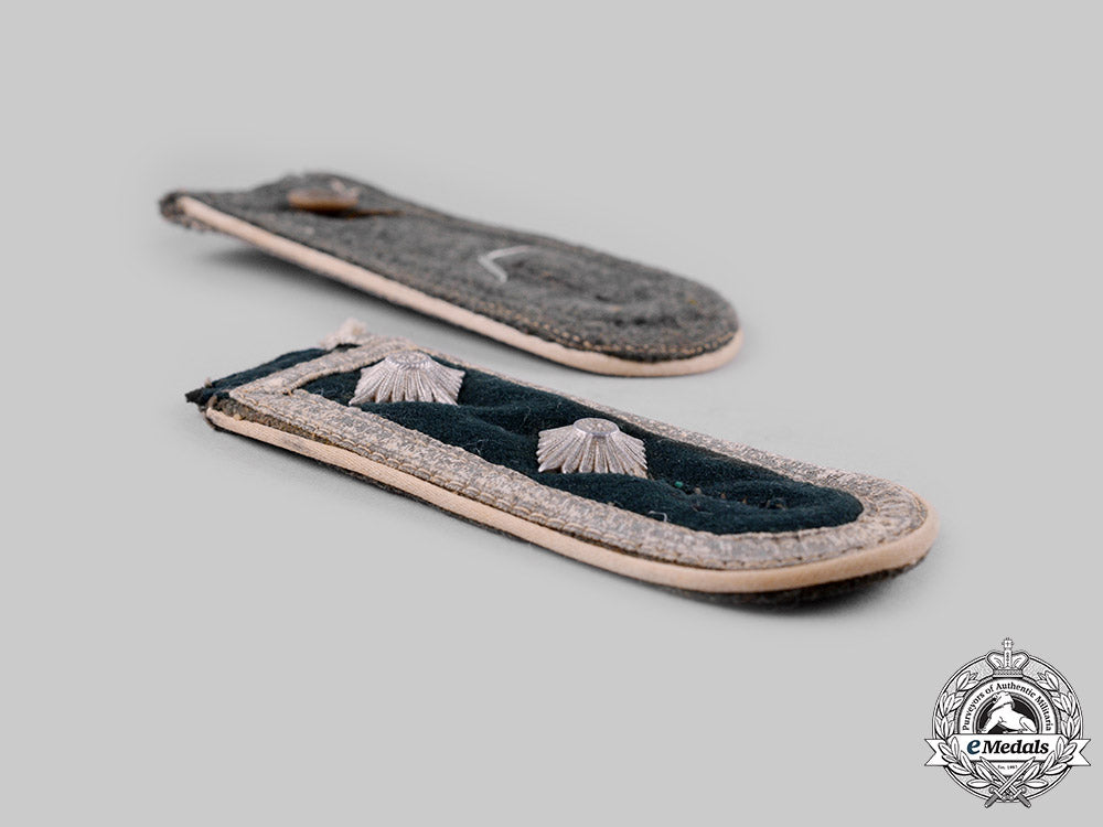 germany,_heer._a_set_of_infantry_oberfeldwebel_shoulder_straps_ci19_2320