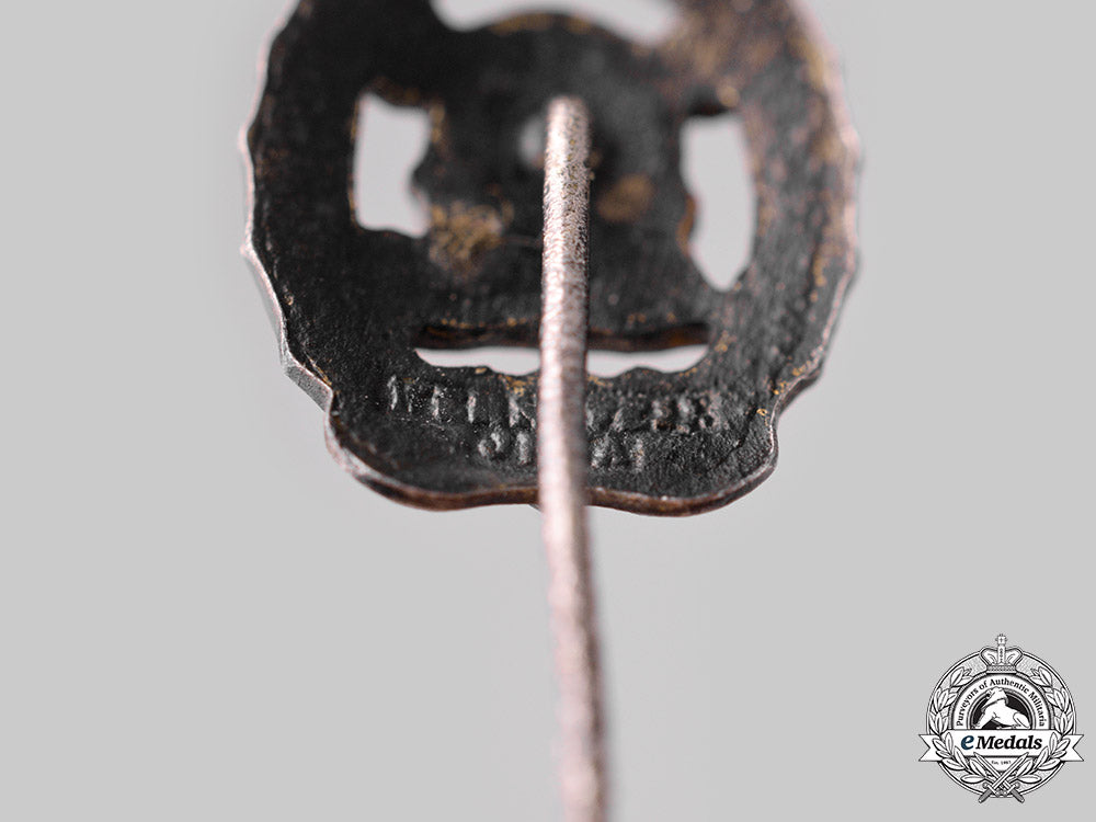 germany,_wehrmacht._a_lot_of_stick_pin_badges_ci19_2332