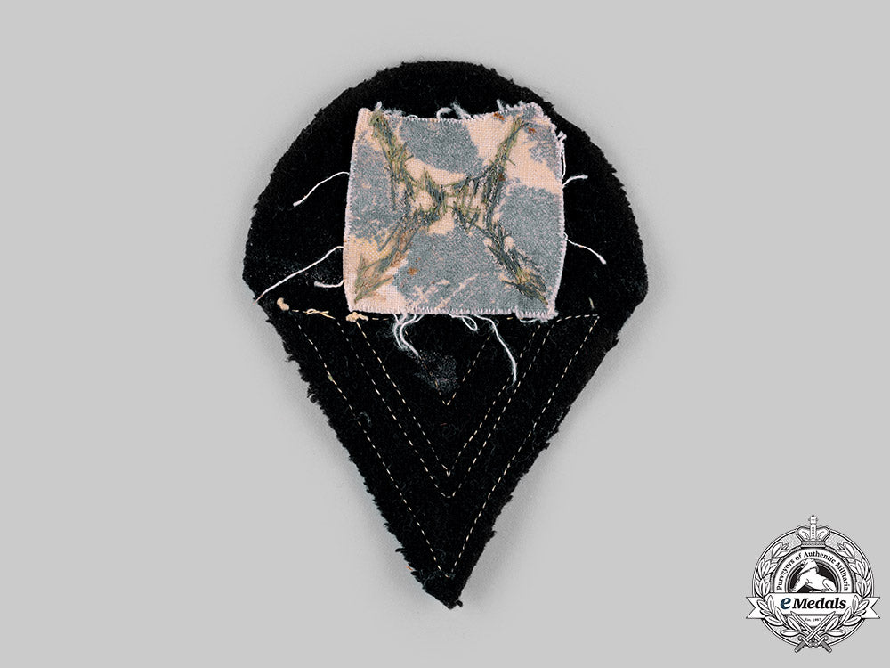 germany,_kriegsmarine._a_teletypist_obergefreiter_sleeve_insignia_ci19_2385