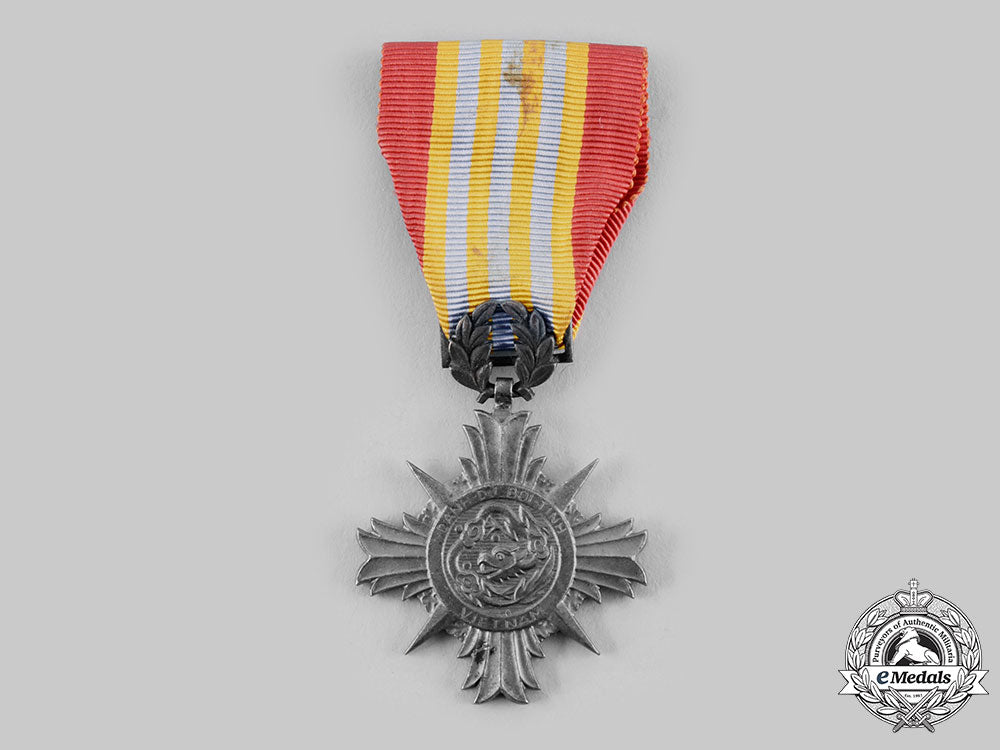 vietnam,_republic._an_armed_forces_honour_medal_of_merit,_ii_class,_c.1955_ci19_2772_1