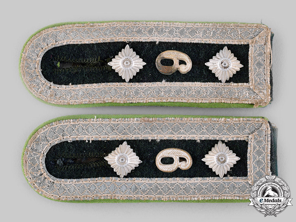 germany,_heer._a_set_of_panzergrenadier_oberfeldwebel_shoulder_straps_ci19_2834