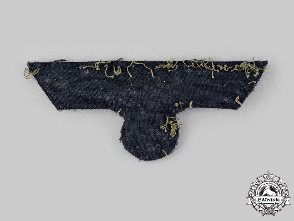 germany,_heer._an_army_officer’s_breast_eagle,_tunic_removed_ci19_2858