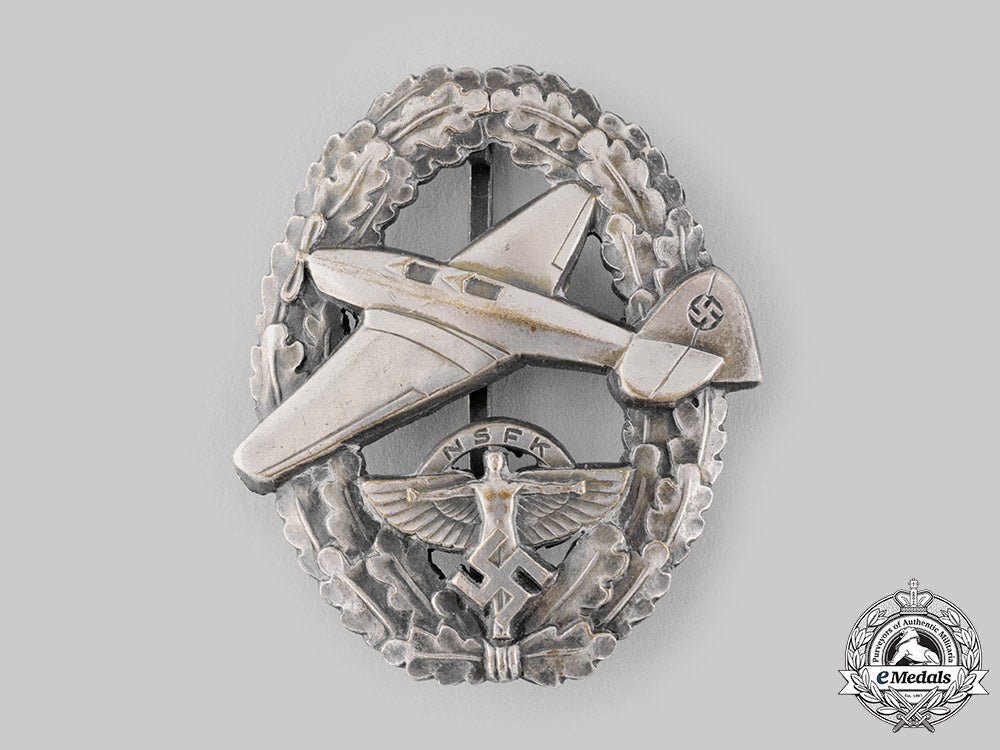 germany,_nsfk._a_national_socialist_flyers_corps(_nsfk)_pilot’s_badge,_ii_version_ci19_2870_2_1