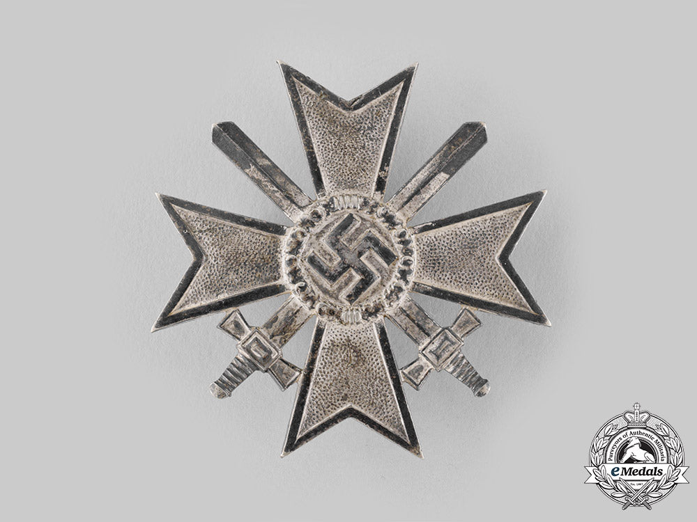 germany,_wehrmacht._a_war_merit_cross,_i_class_with_swords,_with_case_ci19_2912_2_1