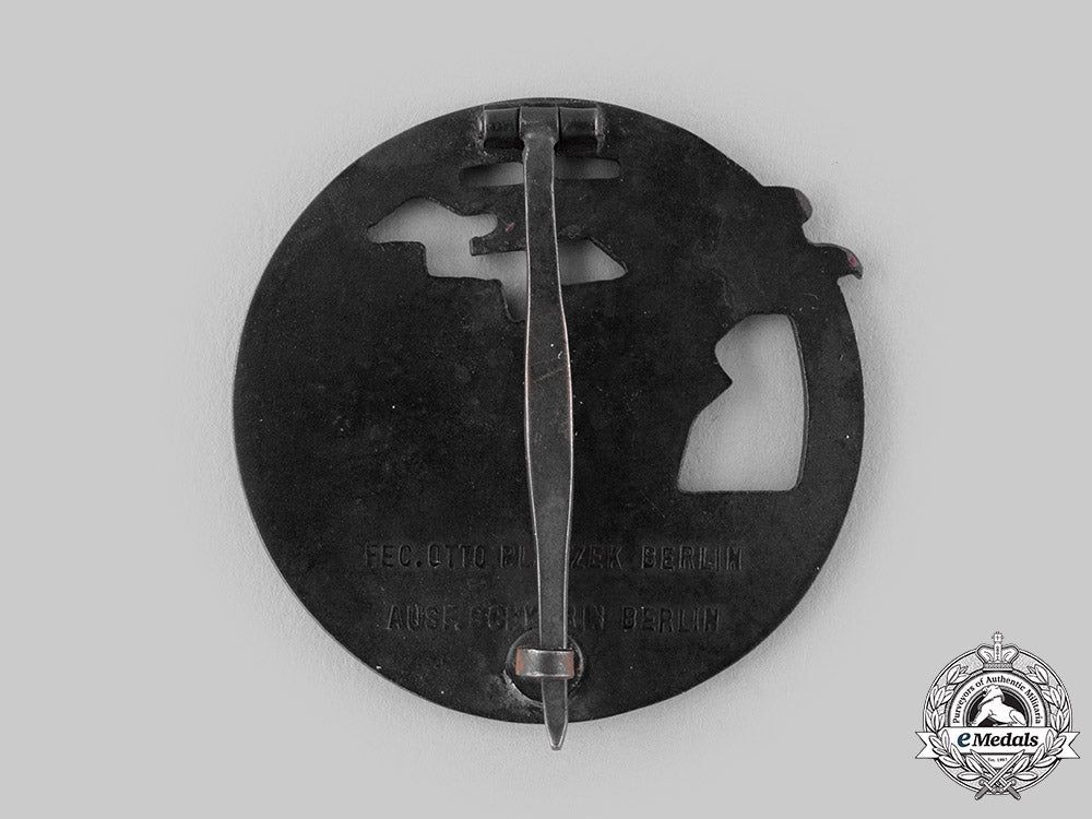 germany,_kriegsmarine._a_blockade_runner_badge,_by_schwerin_ci19_2919_2_1_1