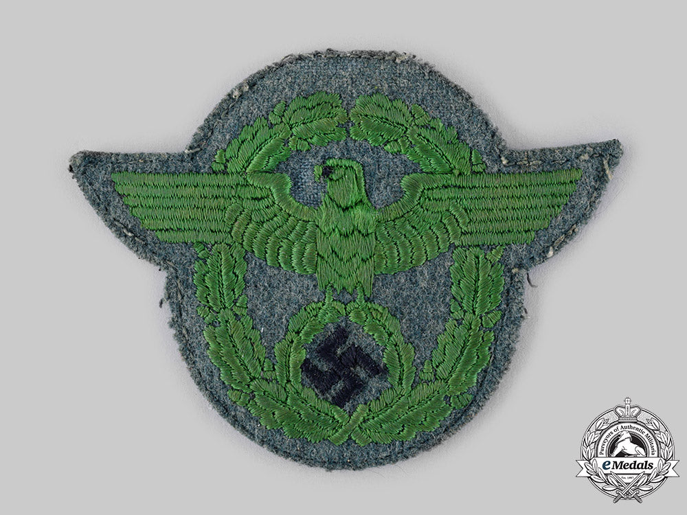 germany,_schutzpolizei._an_em/_nco’s_sleeve_insignia_ci19_2957