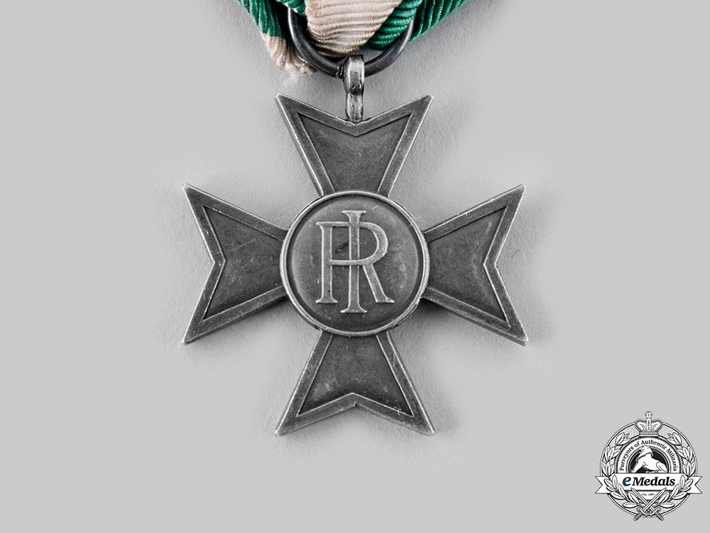 italy,_kingdom._a_long_service_cross,_silver_grade_for_twenty-_five_years_service_seniority,_c.1900_ci19_2983_1