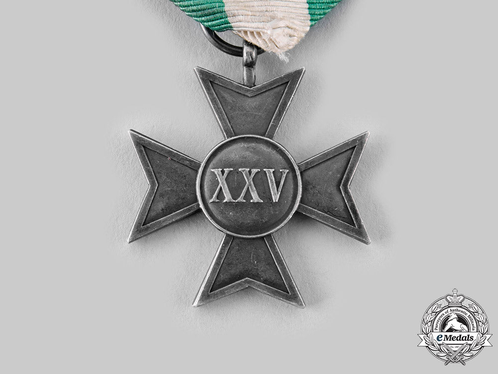 italy,_kingdom._a_long_service_cross,_silver_grade_for_twenty-_five_years_service_seniority,_c.1900_ci19_2984_1