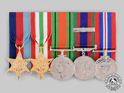 canada._a_second_war_veteran's_group_of_five_ci19_3174