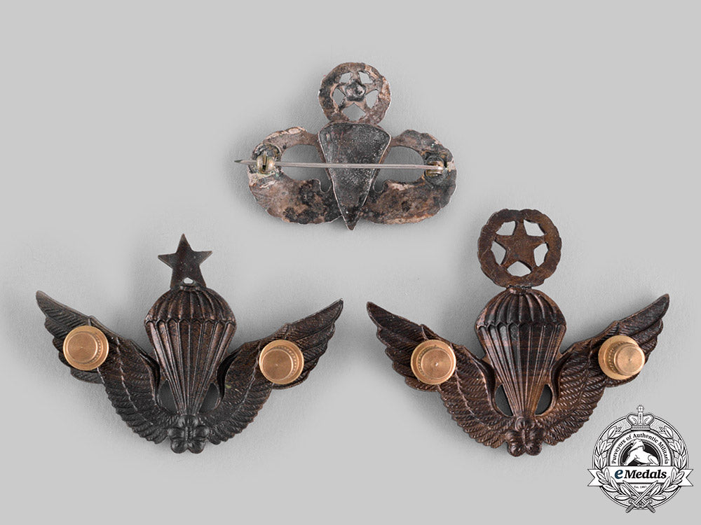 korea,_republic(_south_korea),_united_states._three_parachutist_badges_ci19_3181_2