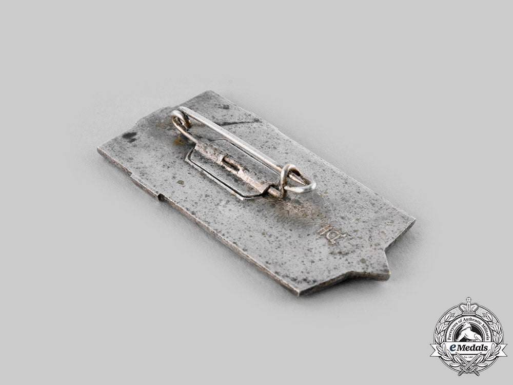 germany,_an_ns_i_reichsjugendtag_badge,_c.1932_ci19_3206_1