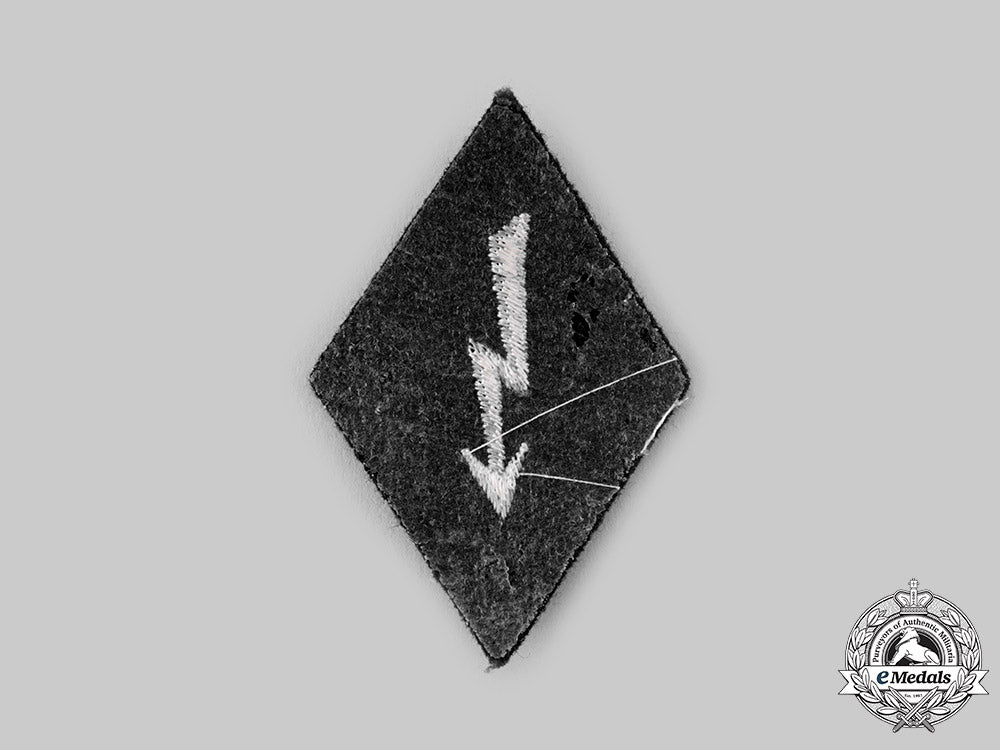 germany,_ss._an_ss_signals_personnel_sleeve_diamond_ci19_3209_1