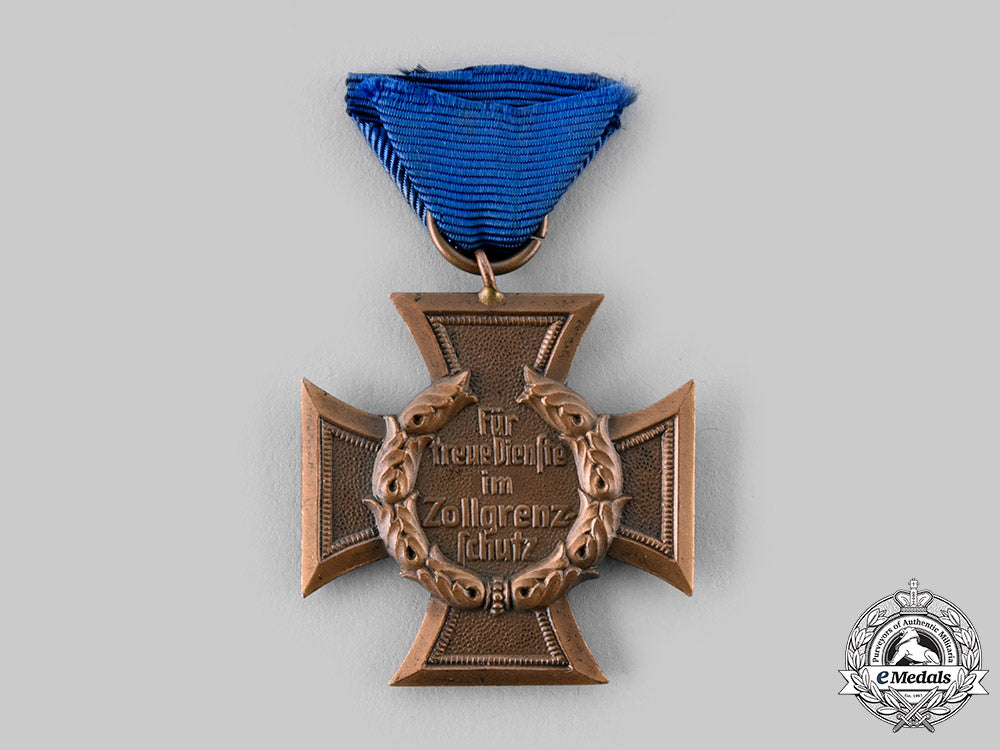 germany,_third_reich._a_customs_and_border_protection_long_service_award_in_bronze_ci19_3211_1