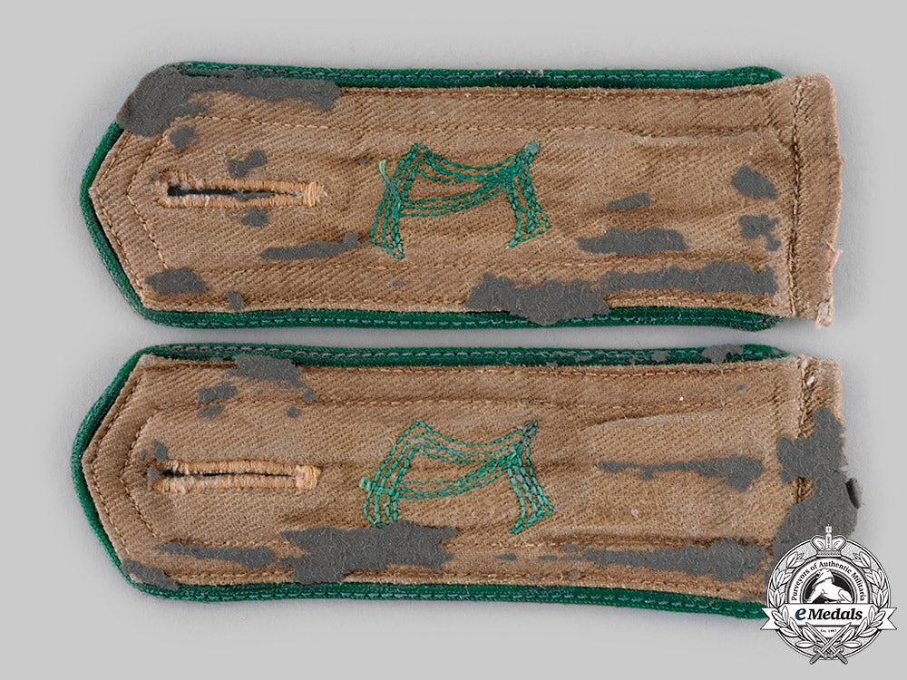 germany,_hj._a_set_of_landjahr_shoulder_straps_ci19_3268_2