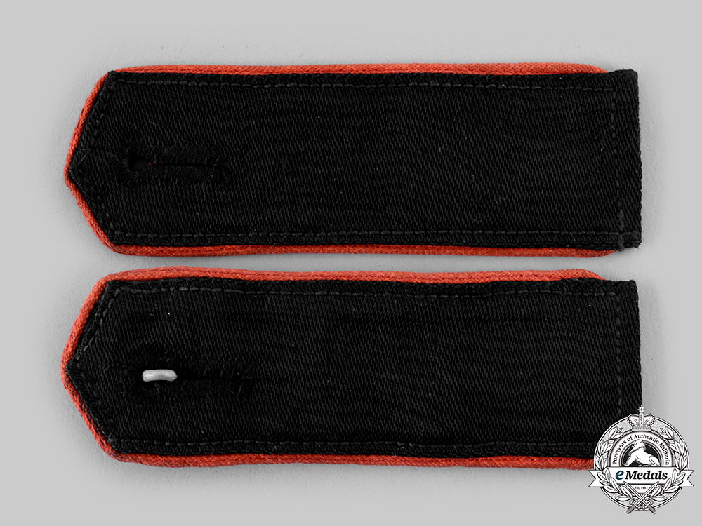 germany,_hj._a_set_of_bann362_shoulder_straps_ci19_3270_2_1_1_1