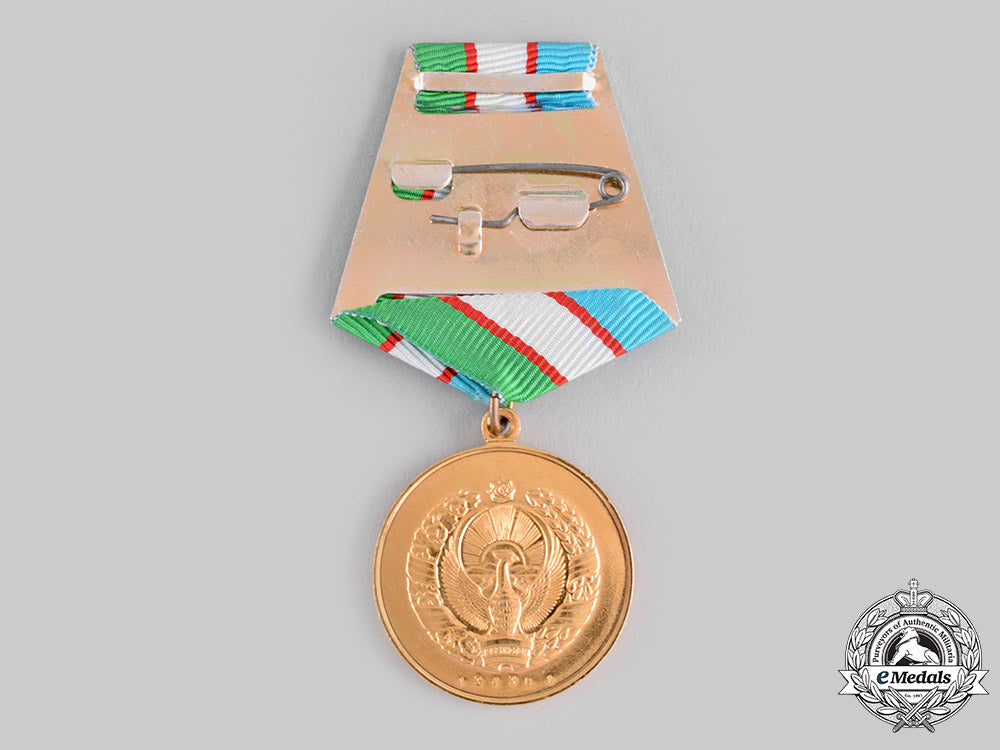 uzbekistan,_republic._a_shukhrat_medal_ci19_3275