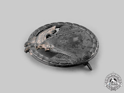 germany,_kriegsmarine._a_blockade_runner_badge,_cased_set_with_pin,_by_schwerin_ci19_3323_1_1_1_1