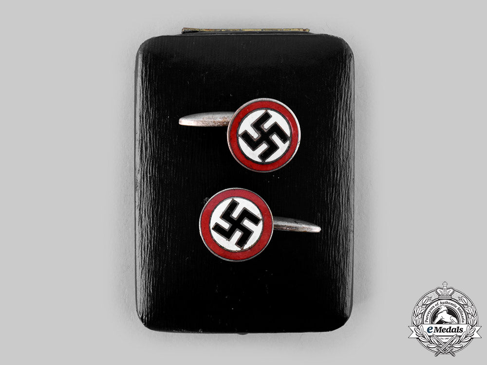 germany,_third_reich._a_set_of_nsdap_sympathizer_cufflinks,_with_case,_by_hütse_ci19_3329_1