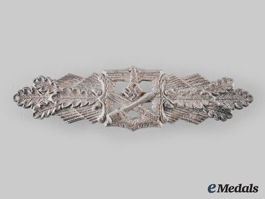 germany,_wehrmacht._a_close_combat_clasp,_silver_grade,_by_friedrich_linden_ci19_3373_1