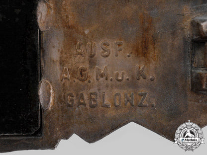 germany,_wehrmacht._a_close_combat_clasp,_silver_grade,_by_arbeitsgemeinschaft_metall_und_kunststoff_ci19_3506