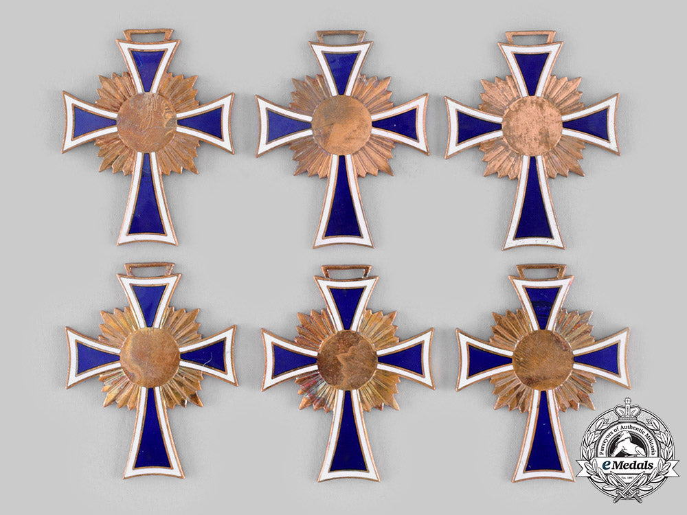 germany,_third_reich._a_lot_of_unfinished_honour_crosses_of_the_german_mother_ci19_3544