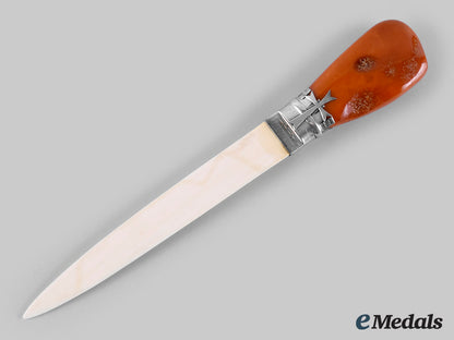 germany,_third_reich._an_amber_paper_knife_with_case,_by_the_state_amber_manufactory,_from_the_estate_of_ss-_obergruppenführer_arthur_seyss-_inquart_ci19_3558_1