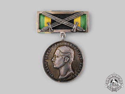saxe-_weimar,_grand_duchy._a_general_merit_medal_in_silver1914_with_sword_clasp,_c.1915_ci19_3669