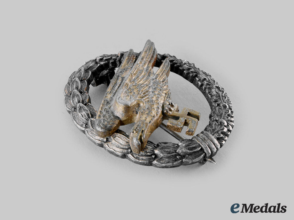 germany,_luftwaffe._a_fallschirmjäger_badge,_type_a_with_case,_by_g.h._osang_ci19_3773_1