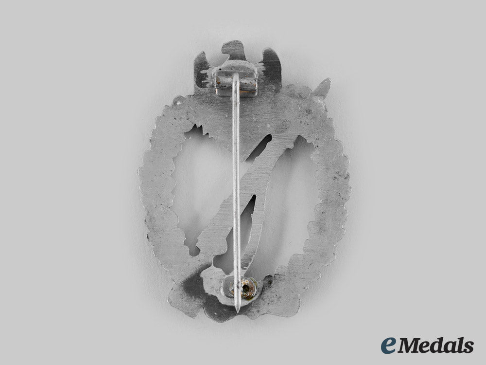 germany,_wehrmacht._an_infantry_assault_badge,_silver_grade_ci19_3825_1