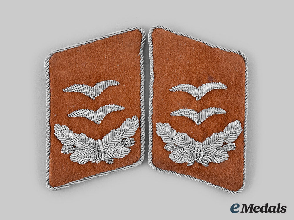 germany,_luftwaffe._a_set_of_communications_oberleutnant_rank_insignia_ci19_3836_1