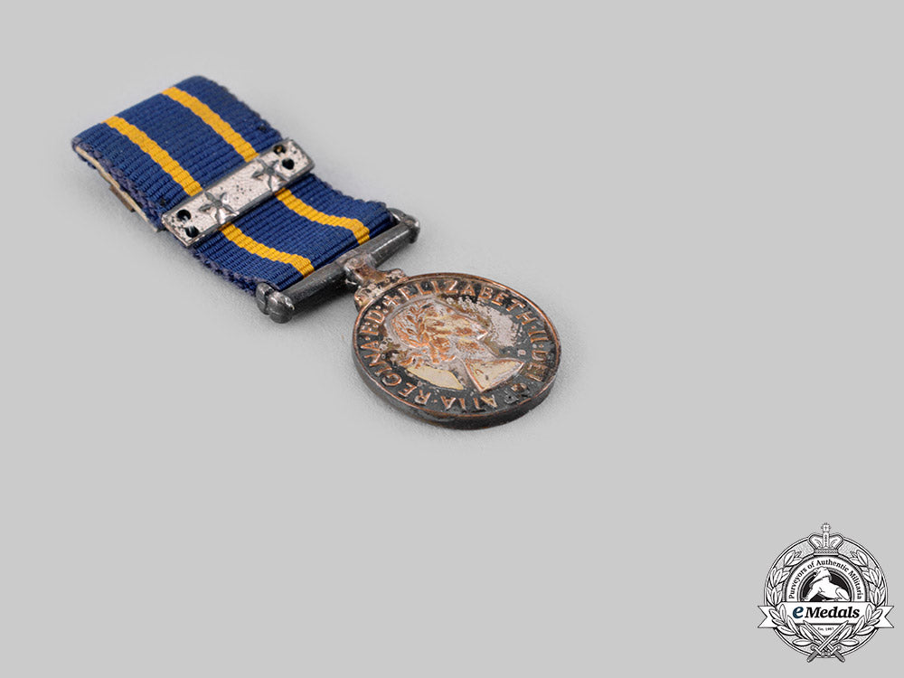 canada._a_royal_canadian_mounted_police_long_service_medal,_miniature_ci19_3844