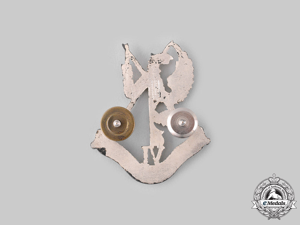 canada,_dominion._a6_th_duke_of_connaught’s_royal_canadian_hussars_officer’s_cap_badge_ci19_3881