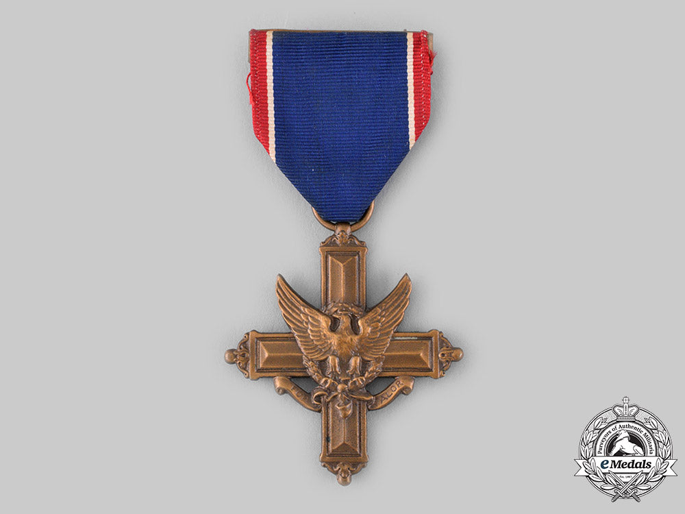 united_states._army_distinguished_service_cross_ci19_3899