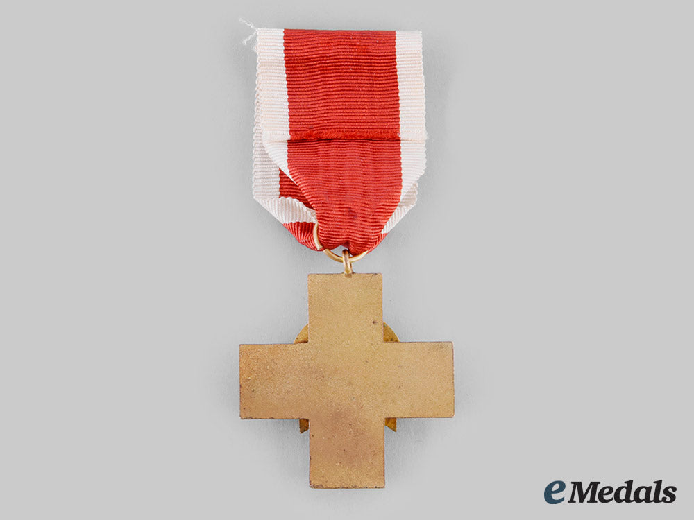 germany,_third_reich._a_social_welfare_decoration,_iii_class_with_case,_by_gebrüder_godet_ci19_3900_1_1