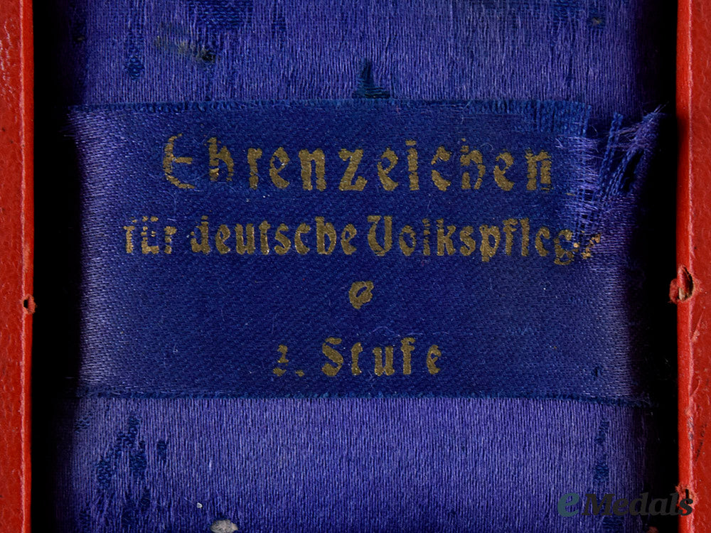 germany,_third_reich._a_social_welfare_decoration,_iii_class_with_case,_by_gebrüder_godet_ci19_3904_1_1